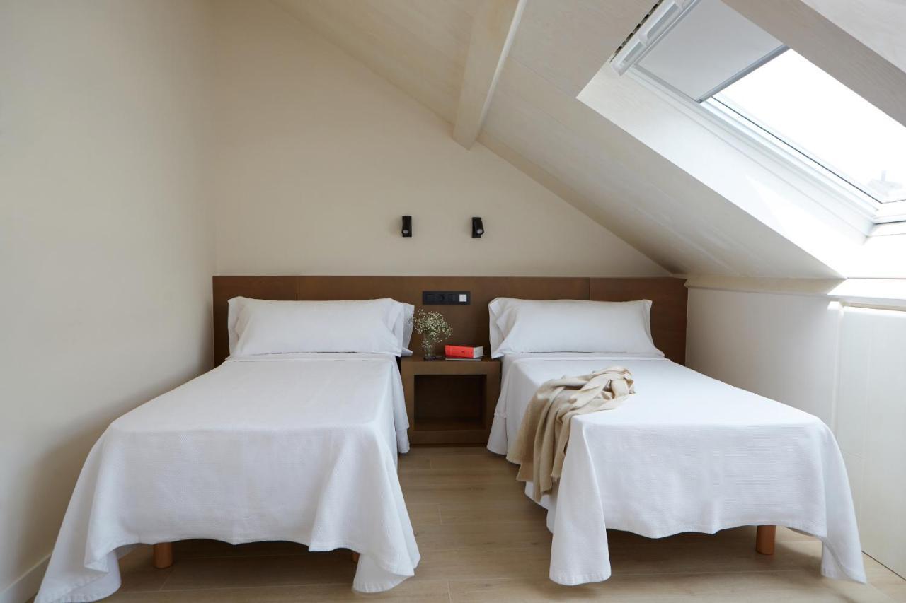 Hotel Trina 20 Palas de Rei Ngoại thất bức ảnh